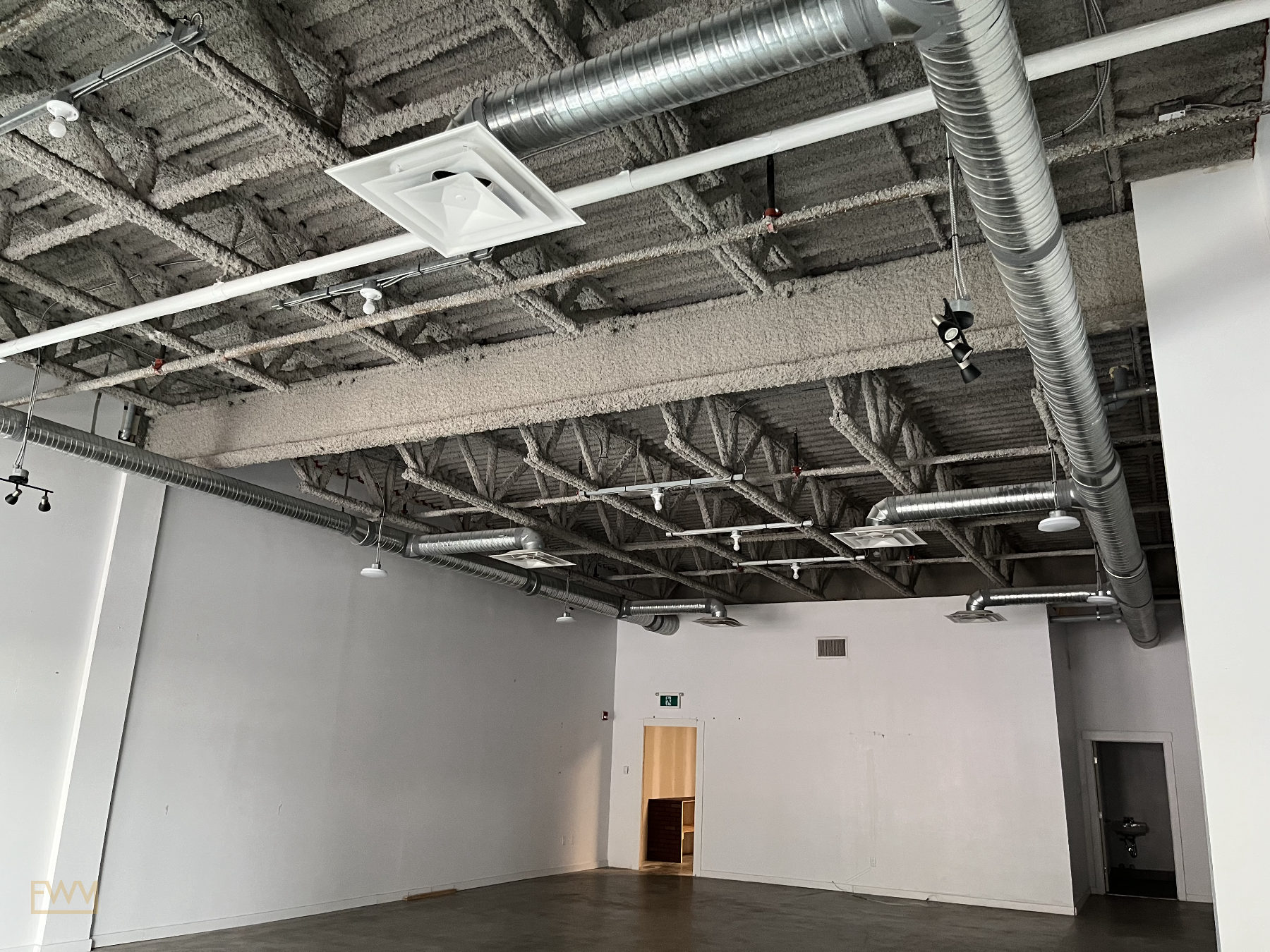 Versatile Commercial Space for Lease, 158 sqm, pop up store in Fort McMurray, additional interior view