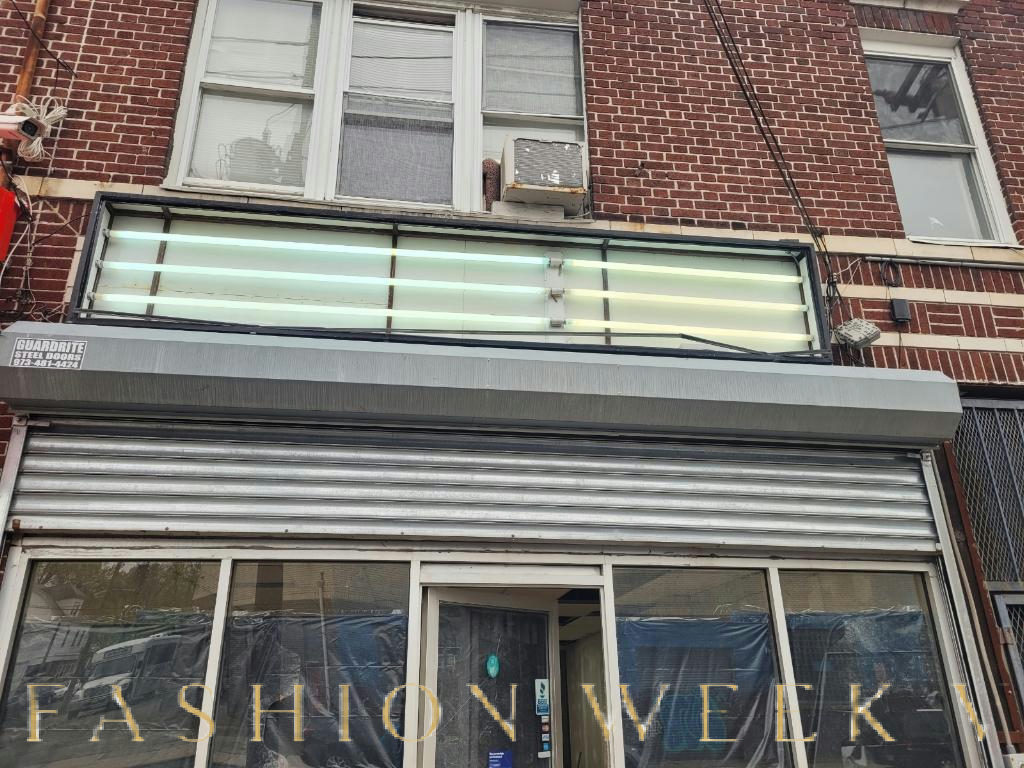Versatile Commercial Space for Rent on Avon Avenue, 77 sqm, retail activation, pop-up rental in Newark, interior view