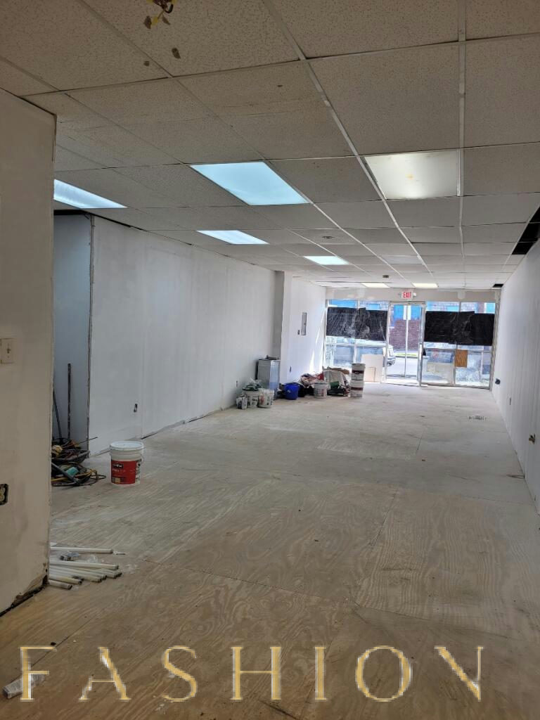Versatile Commercial Space for Rent on Avon Avenue, 77 sqm, retail activation, pop-up rental in Newark, third interior view
