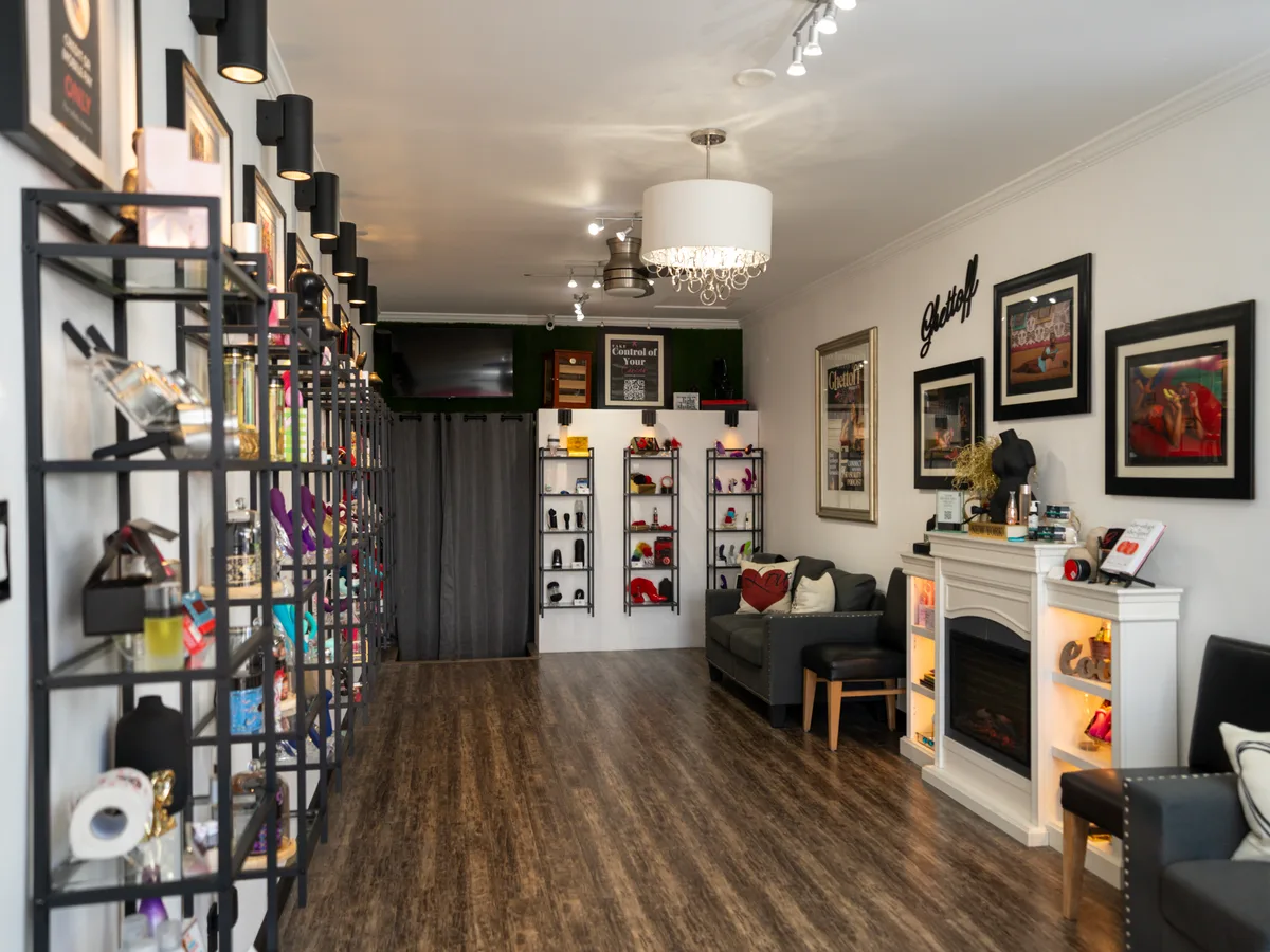 Versatile Commercial Space for Retail and Events, 42 sqm, pop up store in Inglewood, interior view