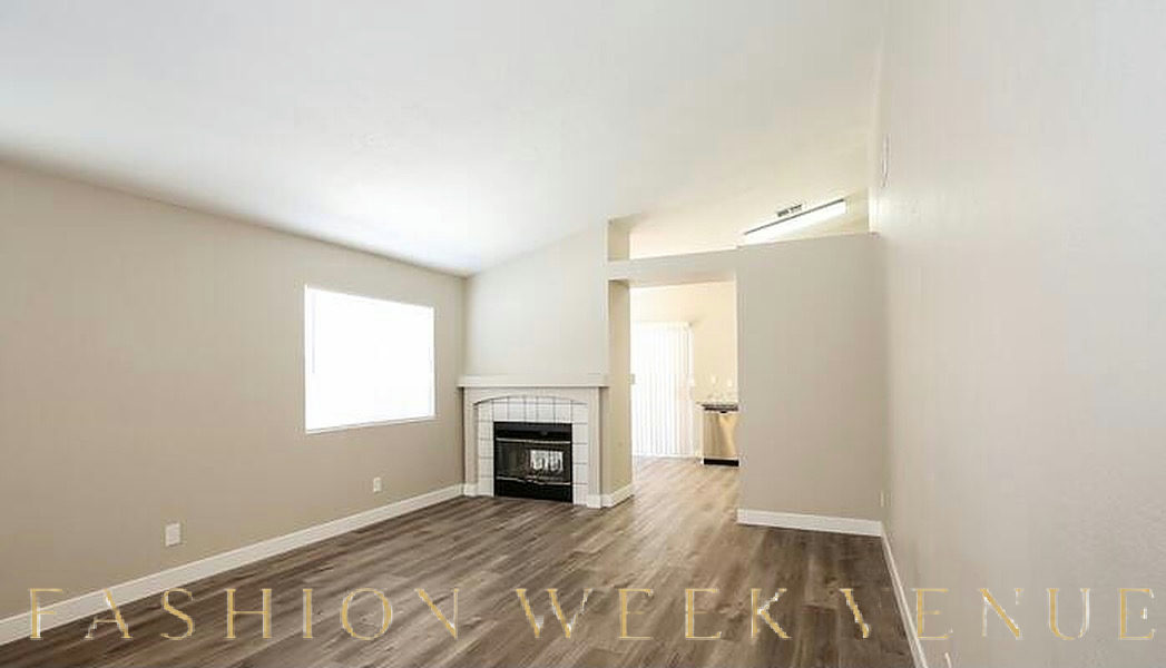 Versatile Commercial Space with Modern Amenities, 108 sqm, corporate event, pop-up rental in Las Vegas, additional interior…