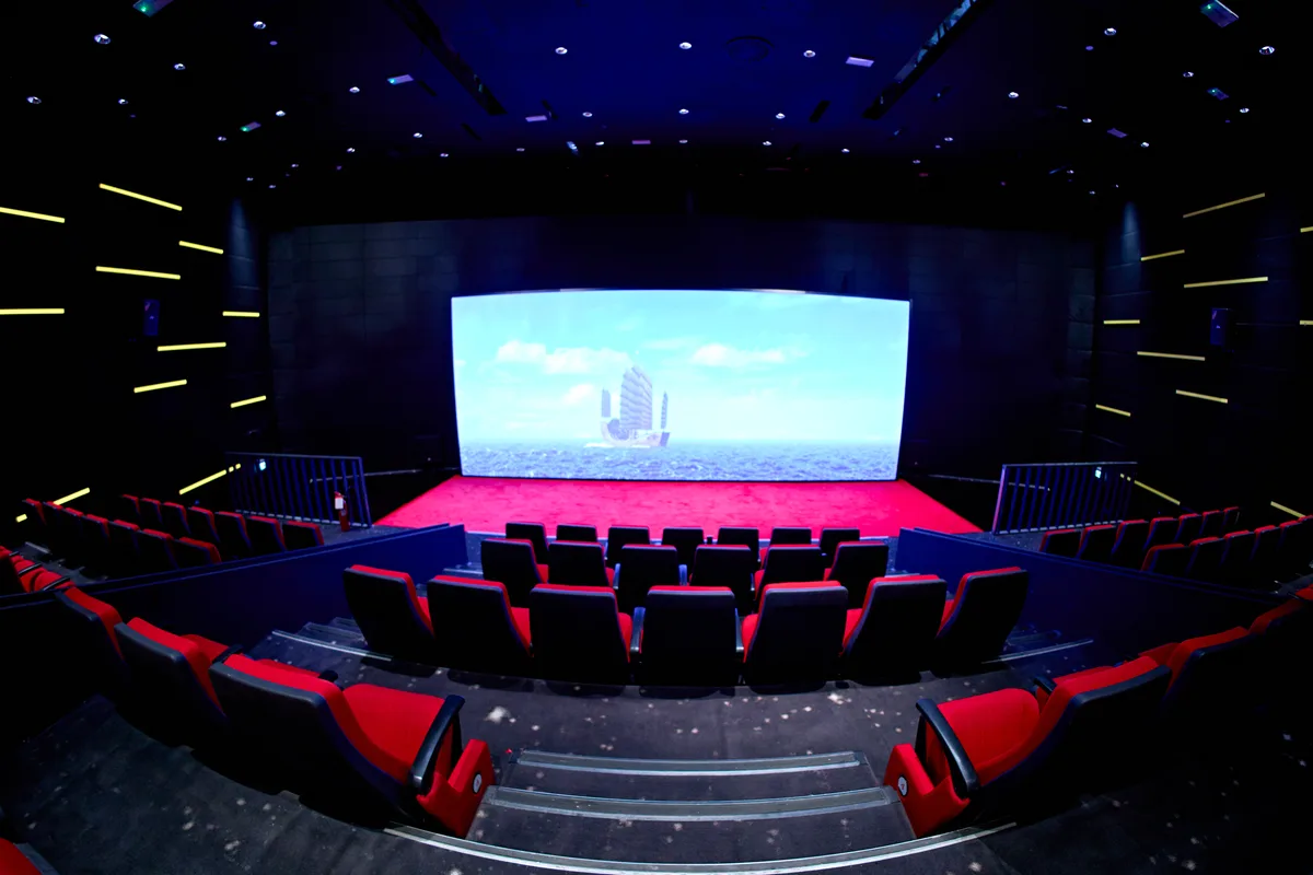 Versatile Conference Room with Complete Amenities, 240 sqm, showroom presentation, pop-up rental in Dubai, interior view