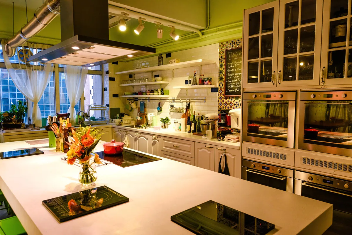 Versatile Cooking Studio for Events in Kwun Tong, 167 sqm, cooking party, pop-up rental in Hong Kong