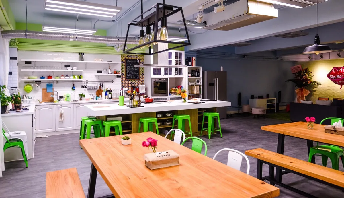 Versatile Cooking Studio for Events in Kwun Tong, 167 sqm, cooking party, pop-up rental in Hong Kong, interior view