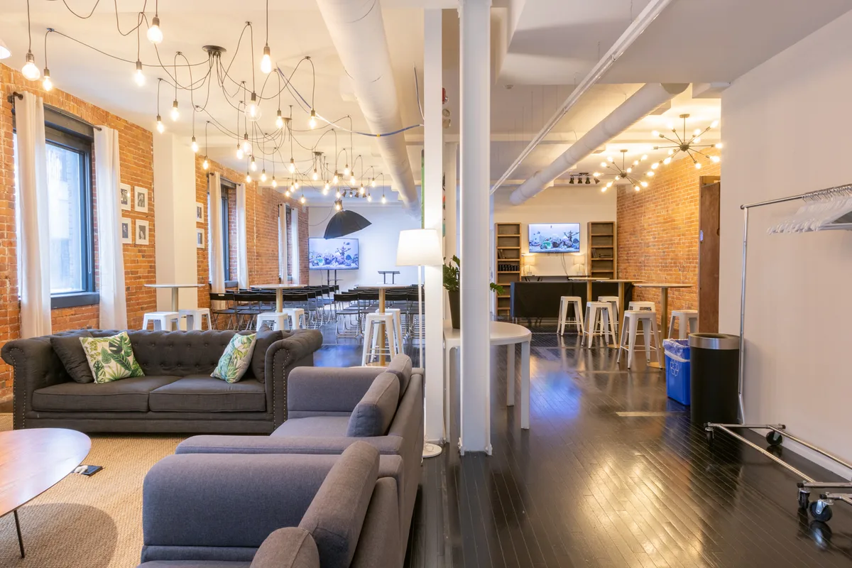 Versatile Corporate Event Venue with Media Facilities, 232 sqm, pop-up rental in Toronto