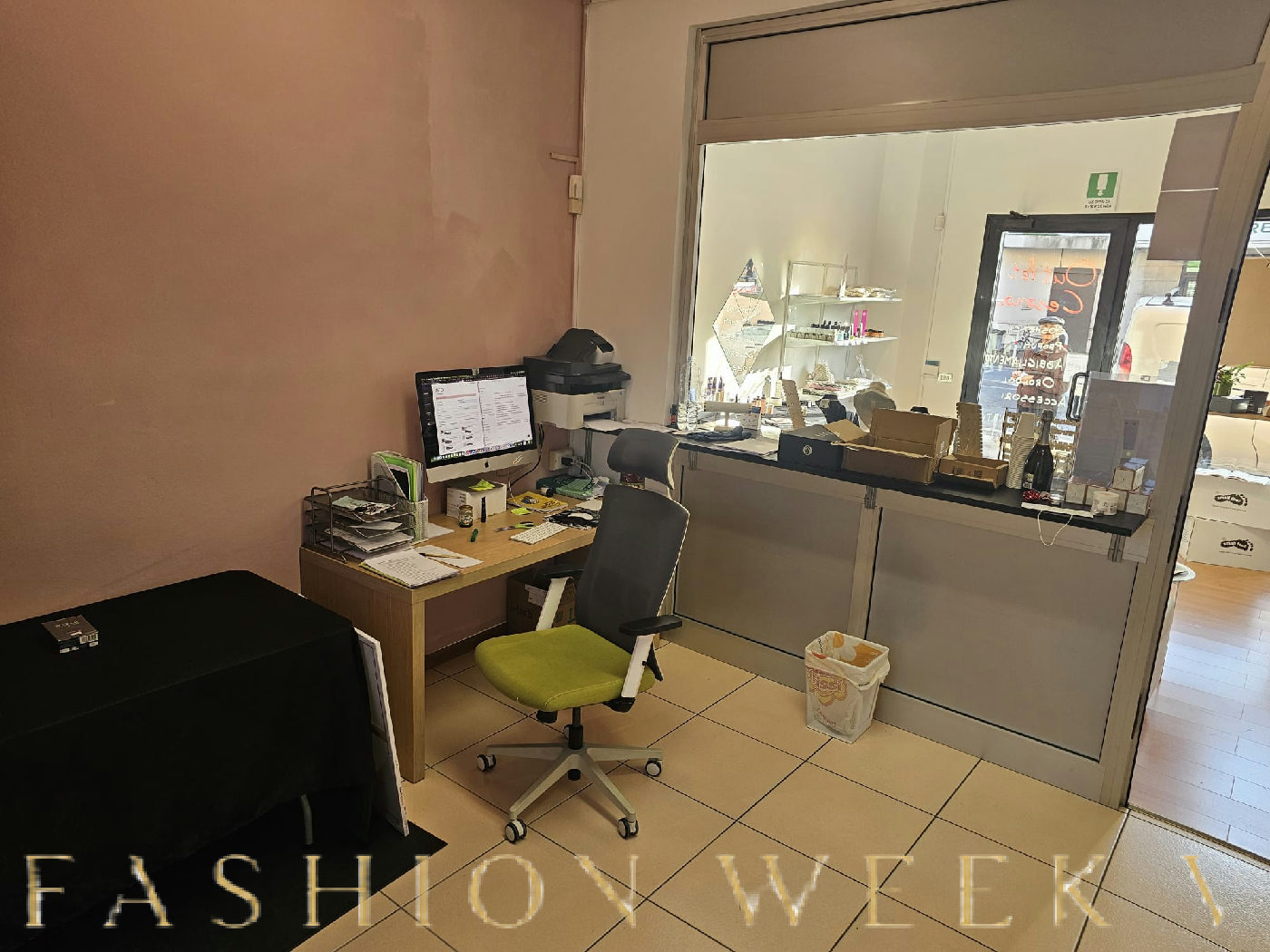 Versatile Coworking and Training Space – 18 m², networking event, pop-up rental in Cesena, additional interior view