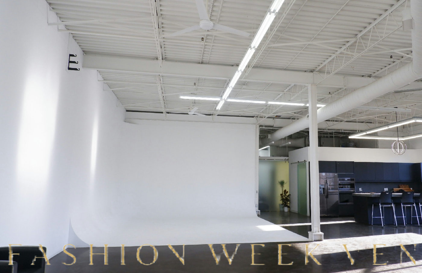 Versatile Creative Space for Diverse Events in Toronto, 372 sqm, photo shoot, pop-up rental, second interior view