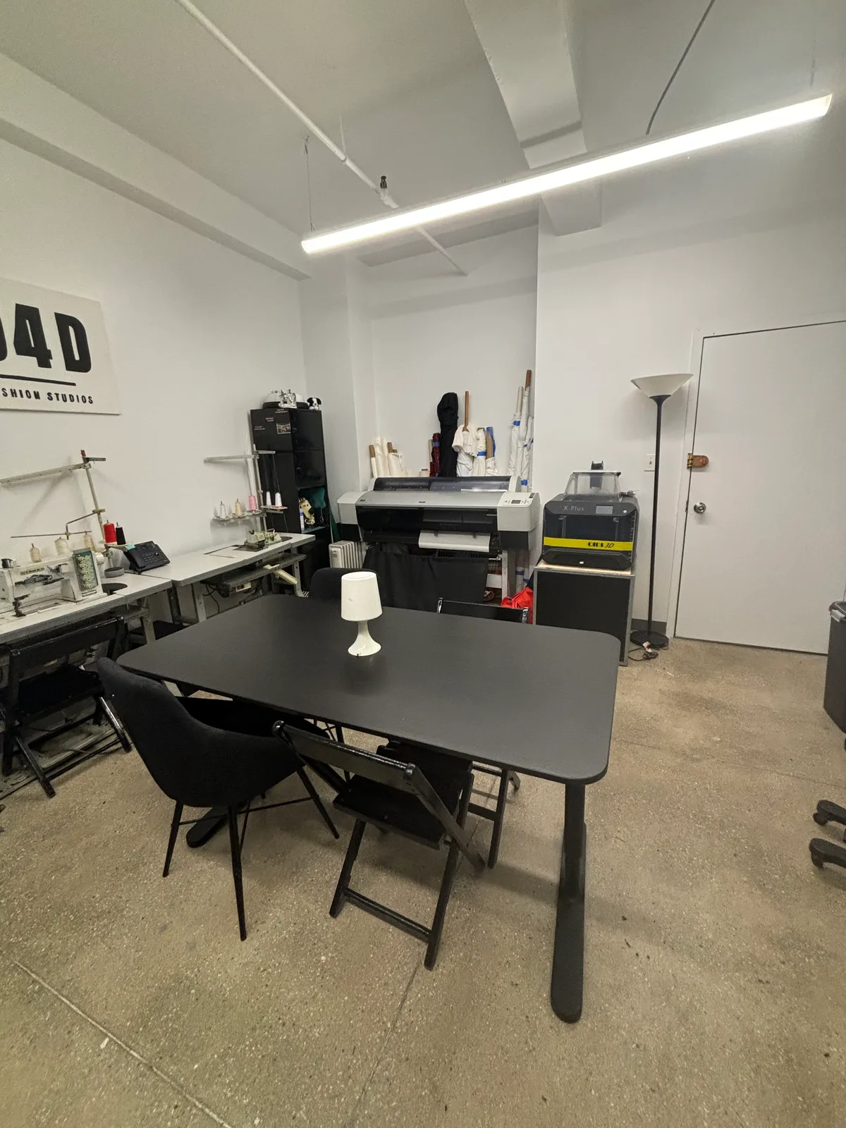 Versatile Creative Studio in Manhattan's Garment District, 43 sqm, workshop, pop-up rental in New York