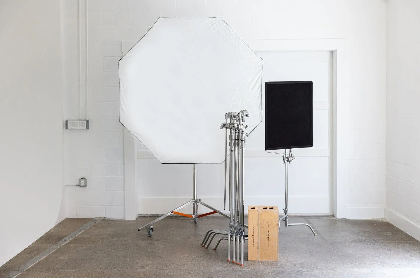 Versatile Creative Studio on Barry Avenue, Los Angeles — 5