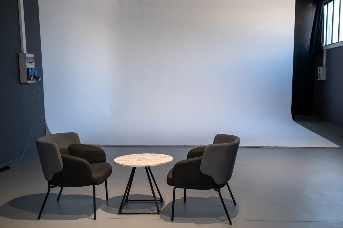 Versatile Creative Studio with Outdoor Area and Parking, 1800 sqm, photo shoot, pop-up rental in Milano, second interior view