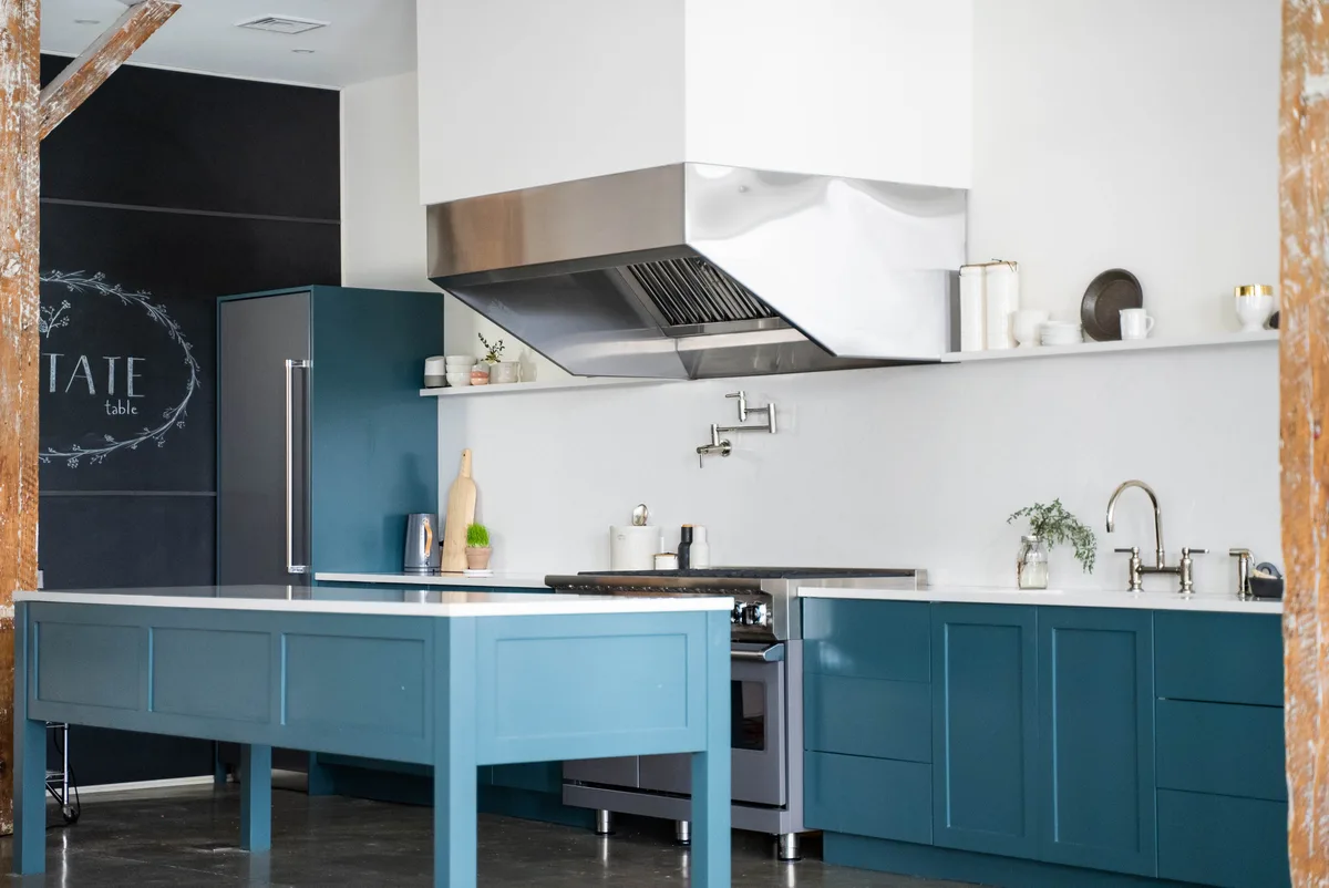 Versatile Culinary Studio with Commercial Kitchen, 135 sqm, photo shoot, pop-up rental in Kingston, additional interior view