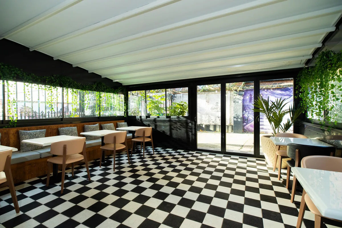 Versatile Dining Space for Intimate Events, 156 sqm, private event, pop-up rental in Greater London