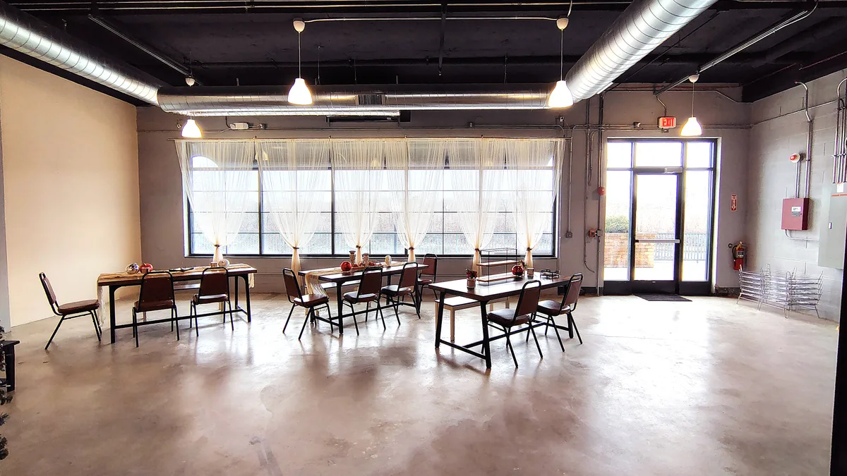 Versatile Downtown Riverfront Event Space, 79 sqm, pop up store in Aurora, third interior view