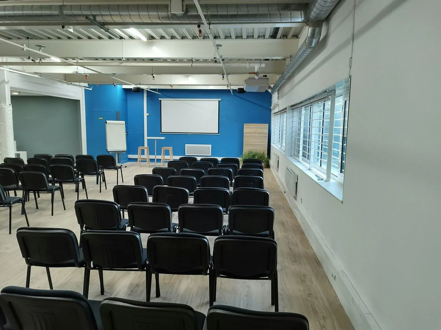Versatile Event and Meeting Space in Mérignac