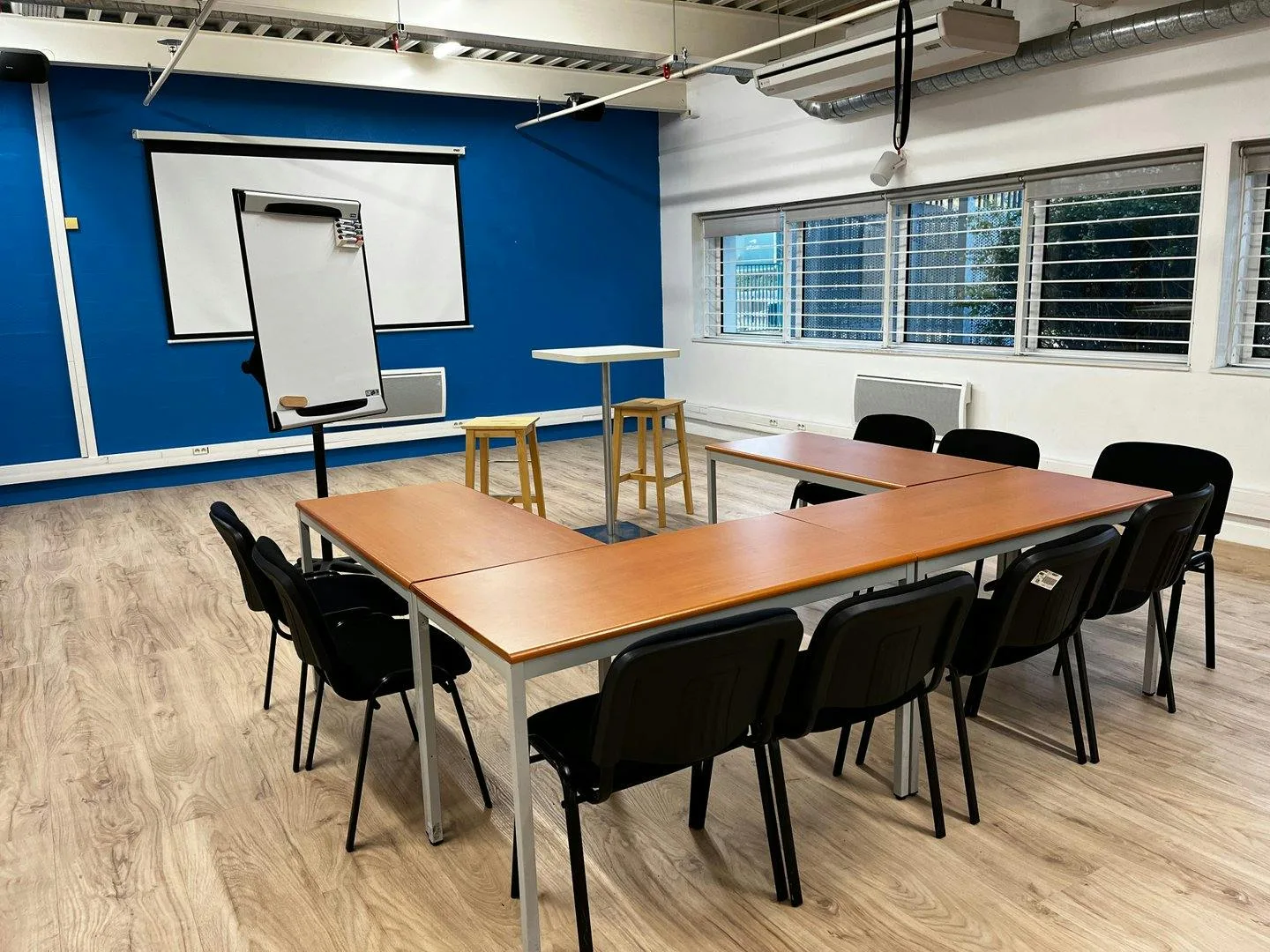 Versatile Event and Meeting Space in Mérignac — 2