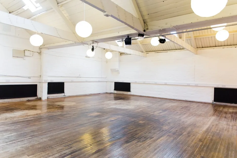 Versatile Event and Studio Space in Clarendon Park, 465 sqm, workshop, pop-up rental in Leicester
