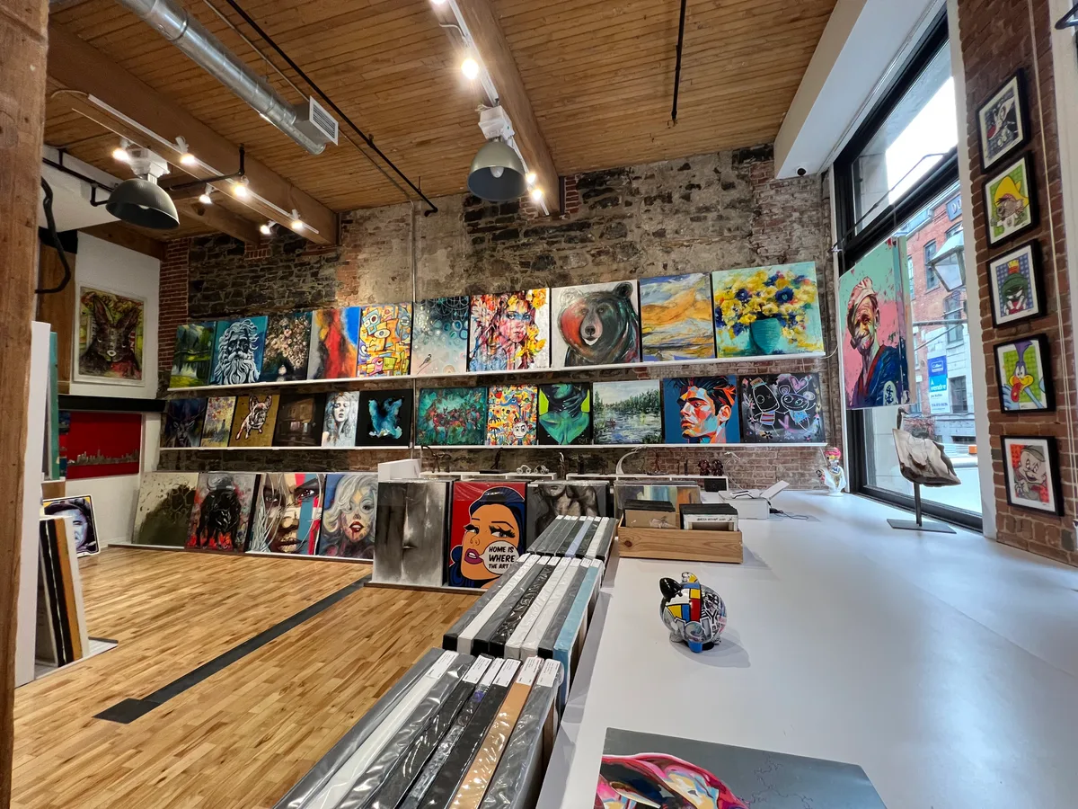 Versatile Event Space Available in Old Montreal, 279 sqm, product launch, pop-up rental in Montréal, second interior view