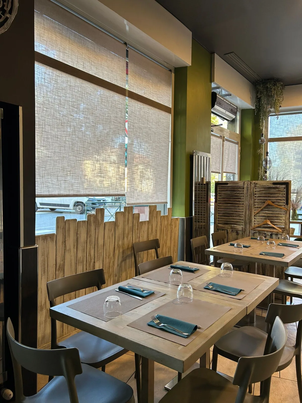 Versatile Event Space for Business Meetings and Meals, 100 sqm, corporate event, pop-up rental in Torino, second interior vi…