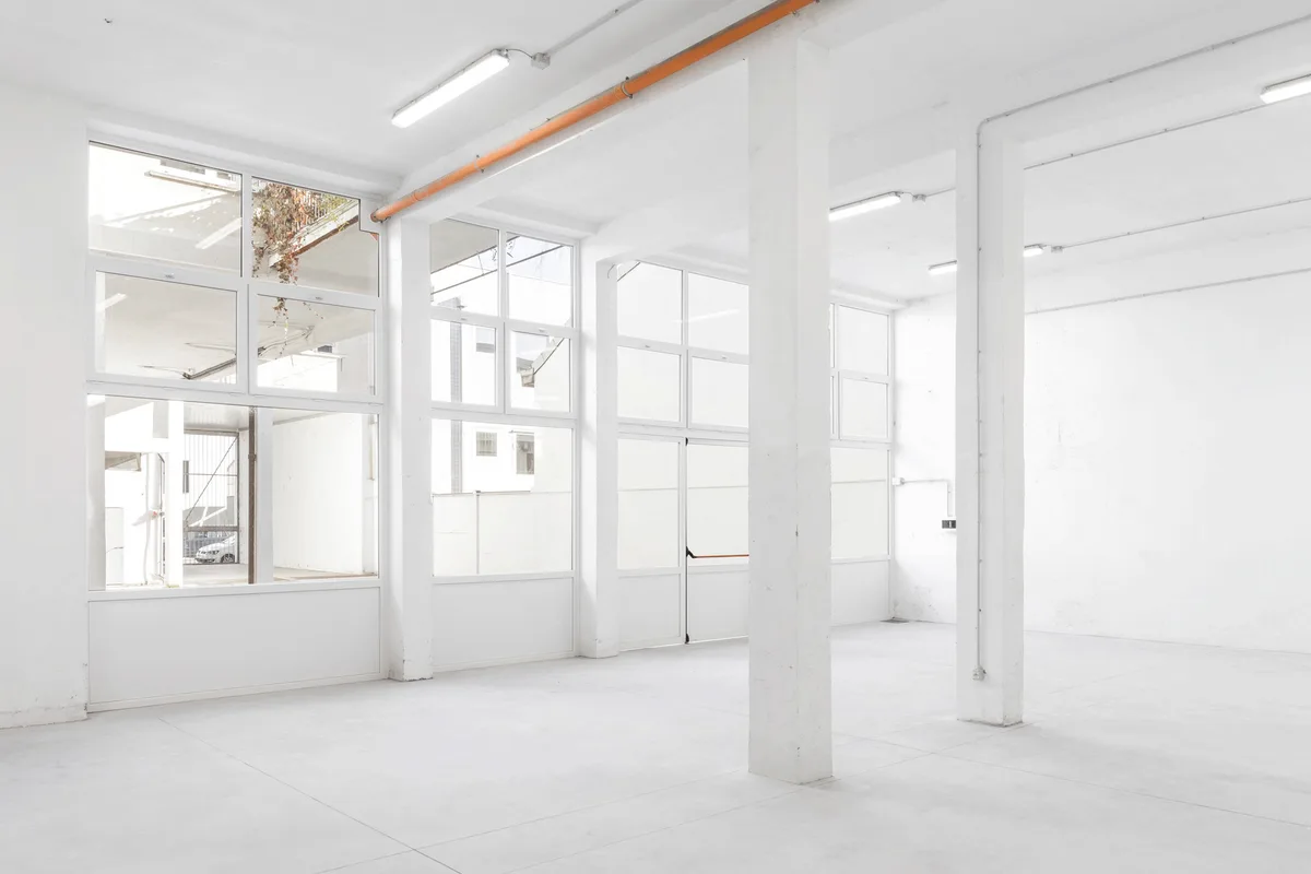 Versatile Event Space for Rent in Milan, 800 sqm, pop up store in Milano