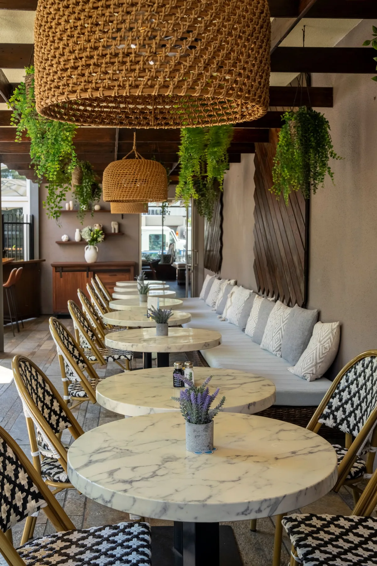Versatile Event Space for Rent in Santa Monica, 186 sqm, corporate event, pop-up rental
