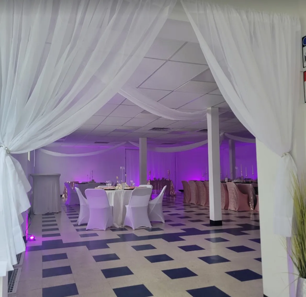 Versatile Event Space in Joliet, IL for 100 Guests, 9 sqm, retail activation, pop-up rental, second interior view