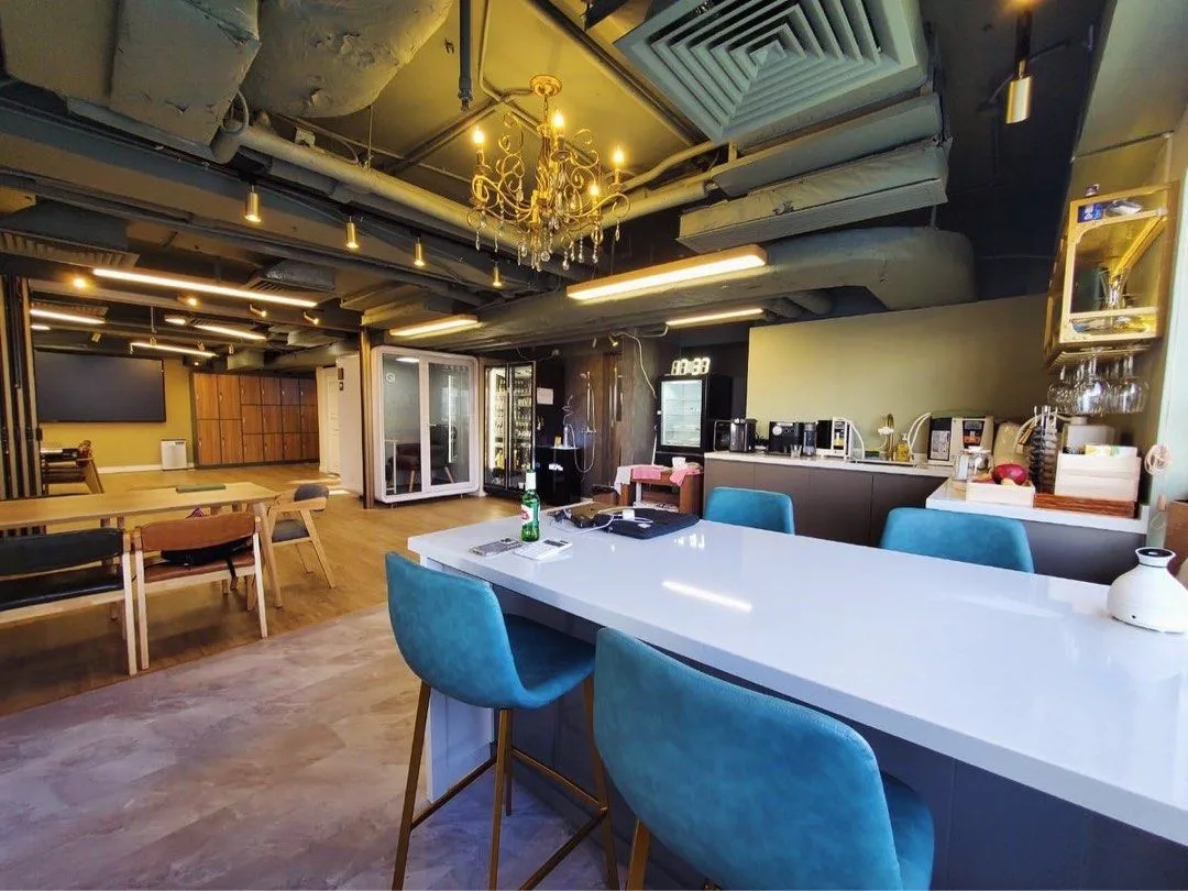 Versatile Event Space on Hillside Road, 121 sqm, corporate event, pop-up rental in Hong Kong, additional interior view