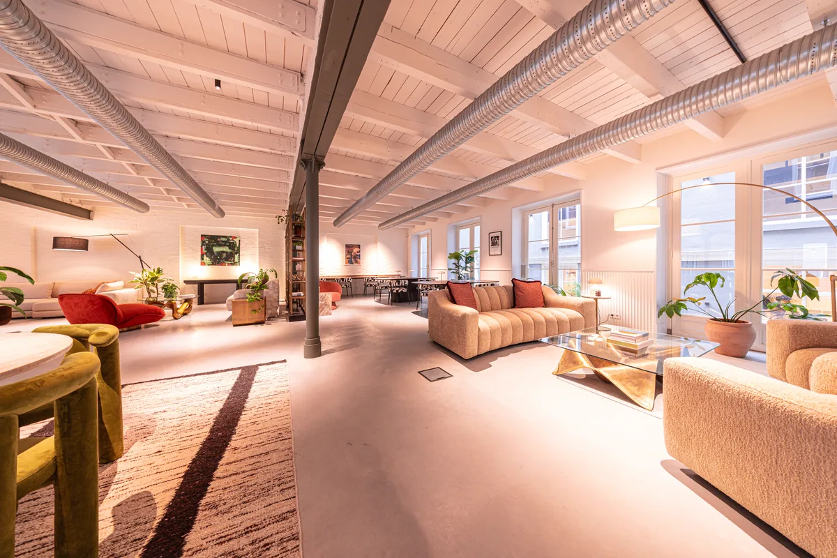 Versatile Event Space with Bar and Lounge, 227 sqm, private event, pop-up rental in Amsterdam, interior view