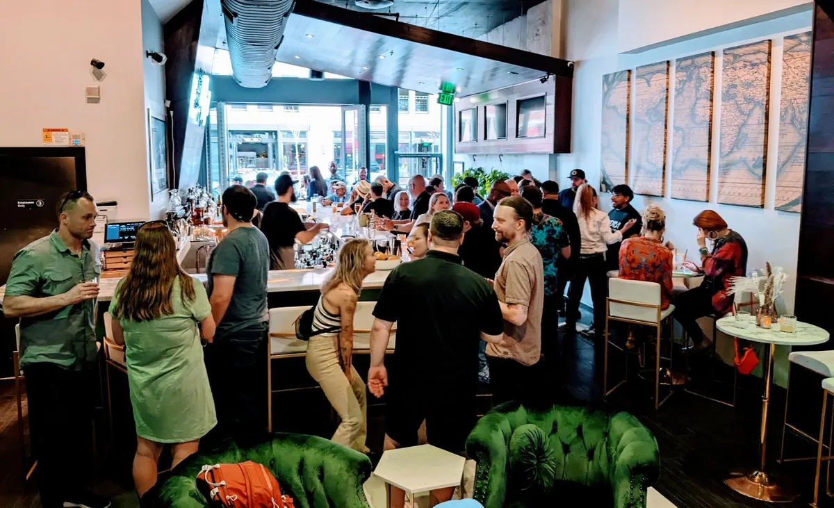 Versatile Event Space with Bar and Lounge Amenities, 132 sqm, networking event, pop-up rental in Denver, interior view