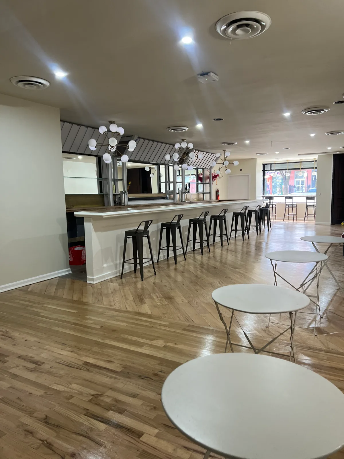 Versatile Event Space with Bar and Open Layout, 177 sqm, private event, pop-up rental in Brooklyn, interior view