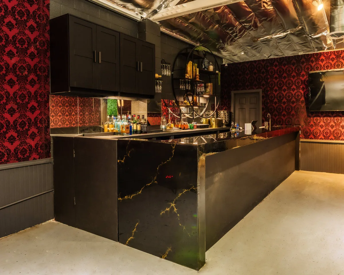 Versatile Event Space with Cocktail Bars and Stage, 557 sqm, photo shoot, pop-up rental in Los Angeles, additional interior…