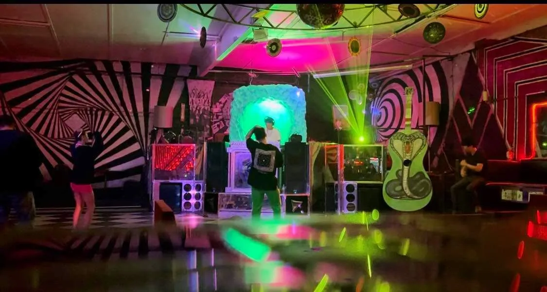 Versatile Event Space with Dance Floor and Stage, 372 sqm, night life event, pop-up rental in Los Angeles, interior view