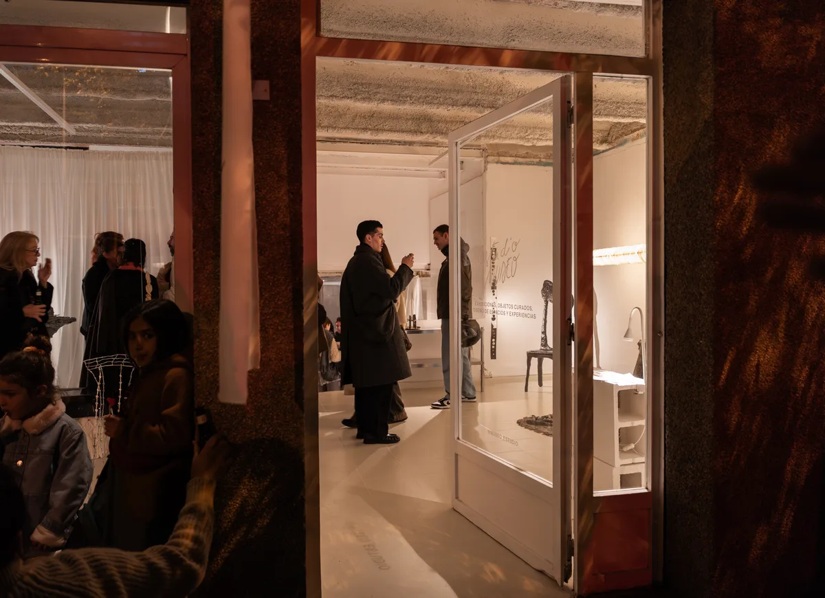 Versatile Event Space with Garden in Poblenou, 63 sqm, exhibition opening, pop-up rental in Barcelona, interior view