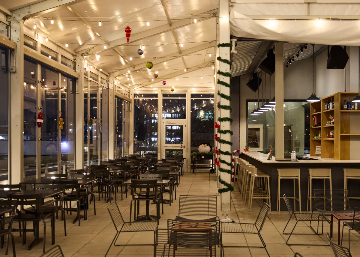Versatile Event Space with Indoor and Rooftop Options, 743 sqm, corporate event, pop-up rental in Queens, third interior view