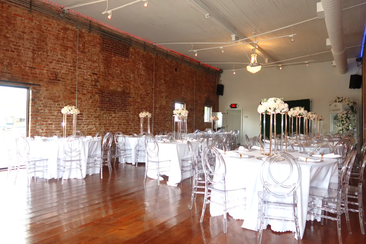 Versatile Event Space with Modern Amenities, 201 sqm, workshop, pop-up rental in Austell, interior view
