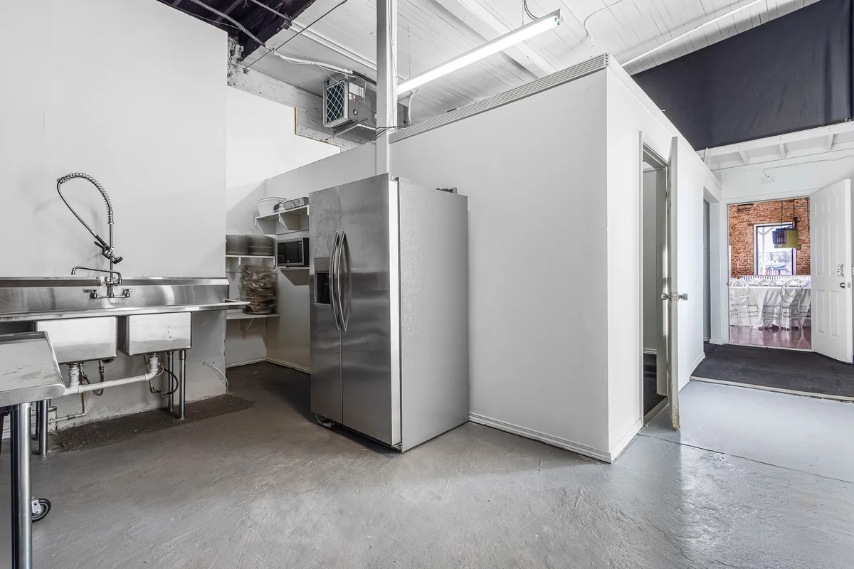 Versatile Event Space with Modern Amenities, 201 sqm, workshop, pop-up rental in Austell, second interior view