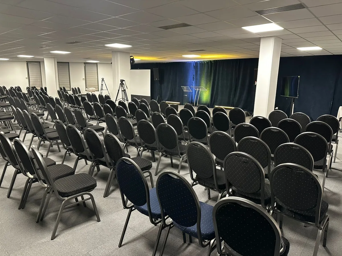 Versatile Event Space with Multiple Room Options, 300 sqm, workshop, pop-up rental in Rueil-Malmaison, interior view