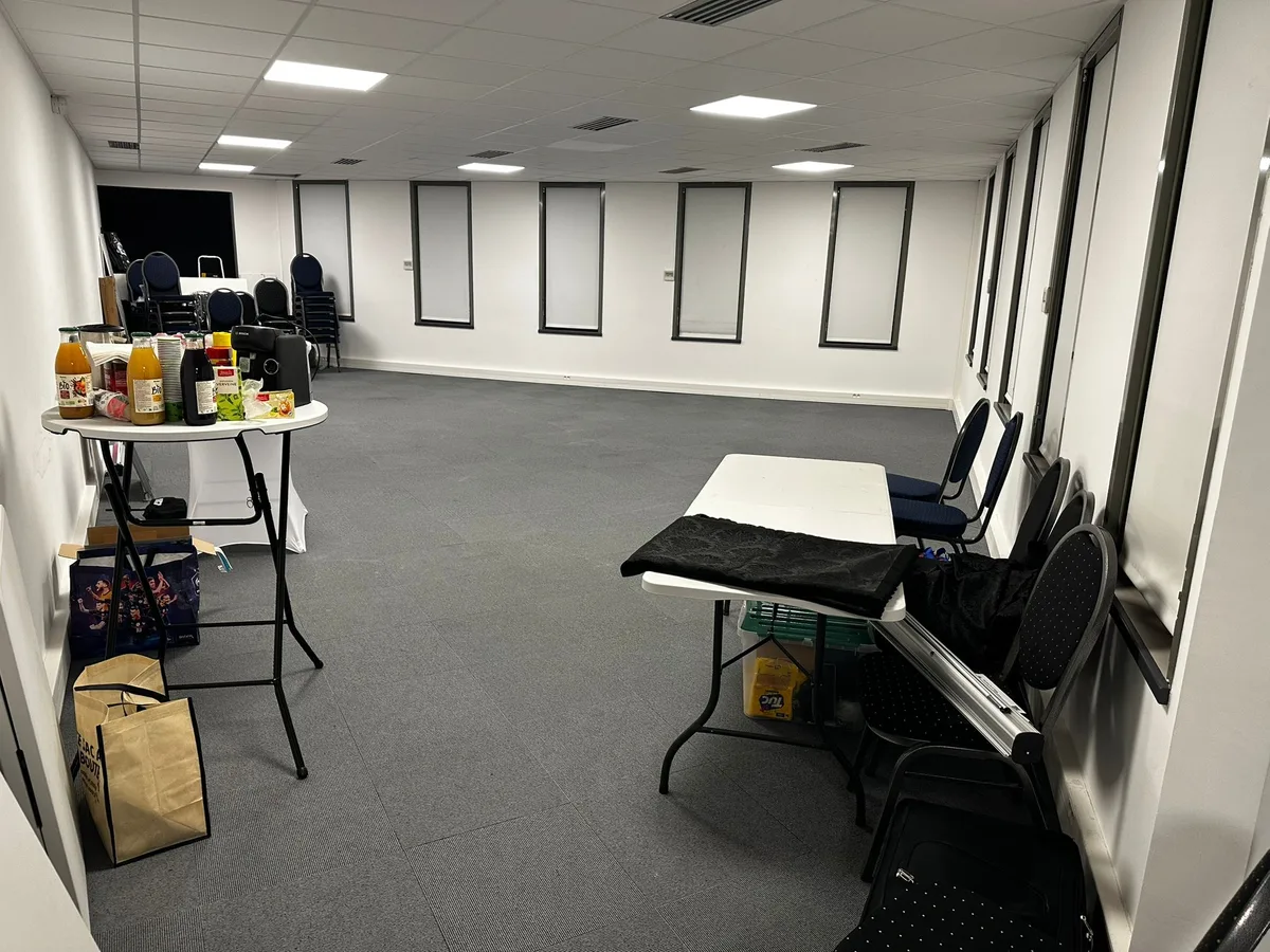 Versatile Event Space with Multiple Room Options, 300 sqm, workshop, pop-up rental in Rueil-Malmaison, additional interior v…