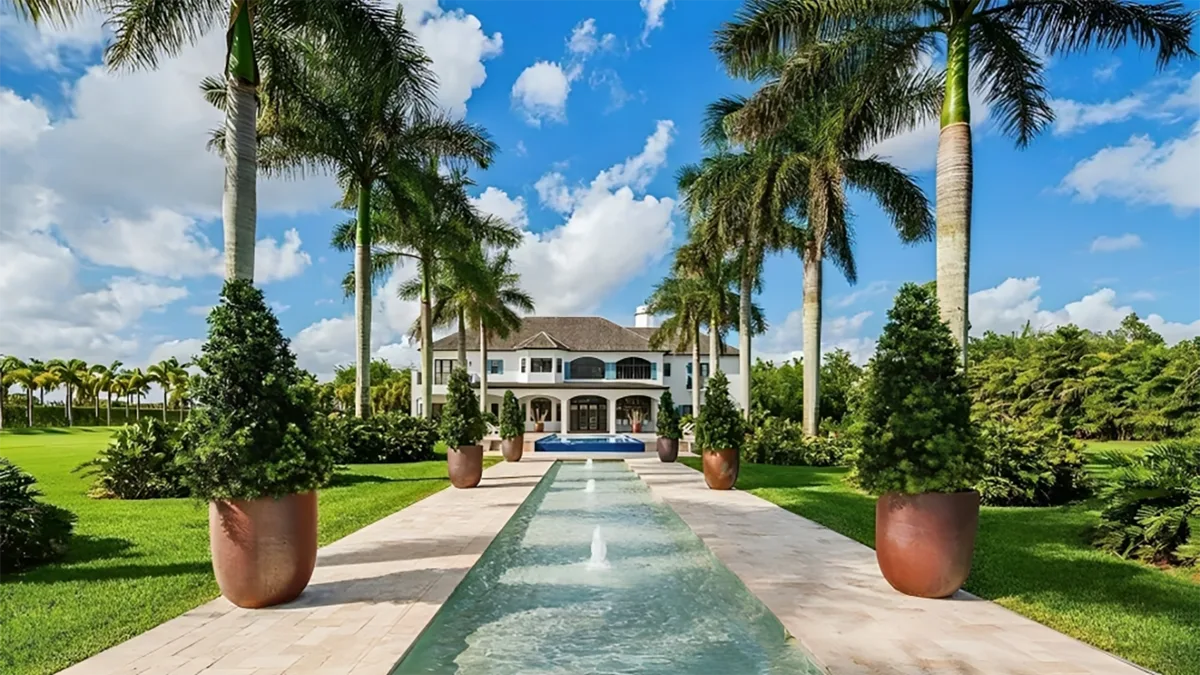 Versatile Event Space with Natural Features Near Miami, 40469 sqm, workshop, pop-up rental in Homestead