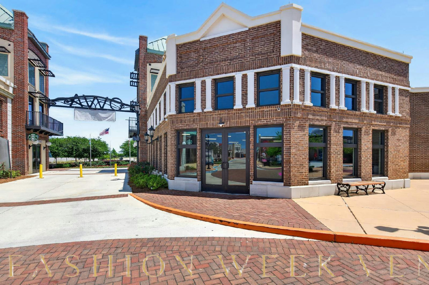 Versatile Gallery Space for Pop-Up Events, 327 sqm, pop up store in Foley