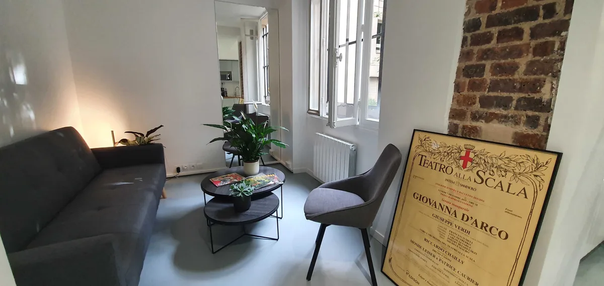 Versatile Gallery Space for Rent in Haut Marais, 115 sqm, art exhibition, pop-up rental in Paris, additional interior view