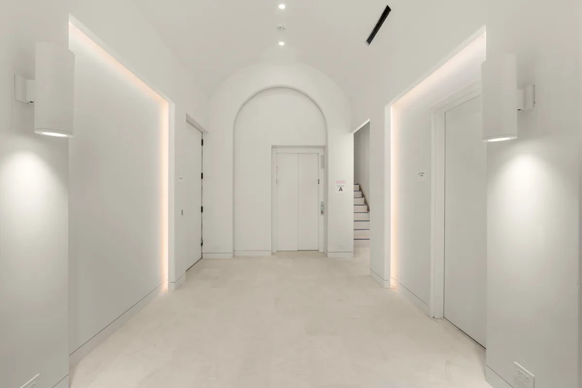 Versatile Gallery Venue for Events in Brooklyn, 93 sqm, art exhibition, pop-up rental, second interior view