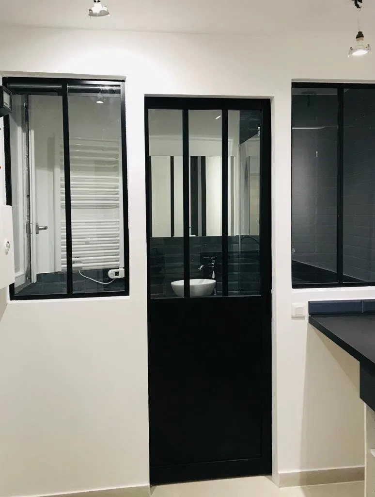 Versatile Ground Floor Commercial Space in Paris 4 — 4