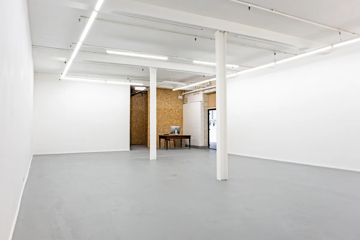 Versatile Ground Floor Gallery Space in Hoxton, 1096 sqm, product launch, pop-up rental in Greater London, second interior v…