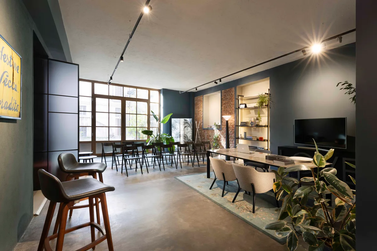 Versatile Ground Floor Space for Events and Showrooms, 150 sqm, pop up store in Milano, second interior view