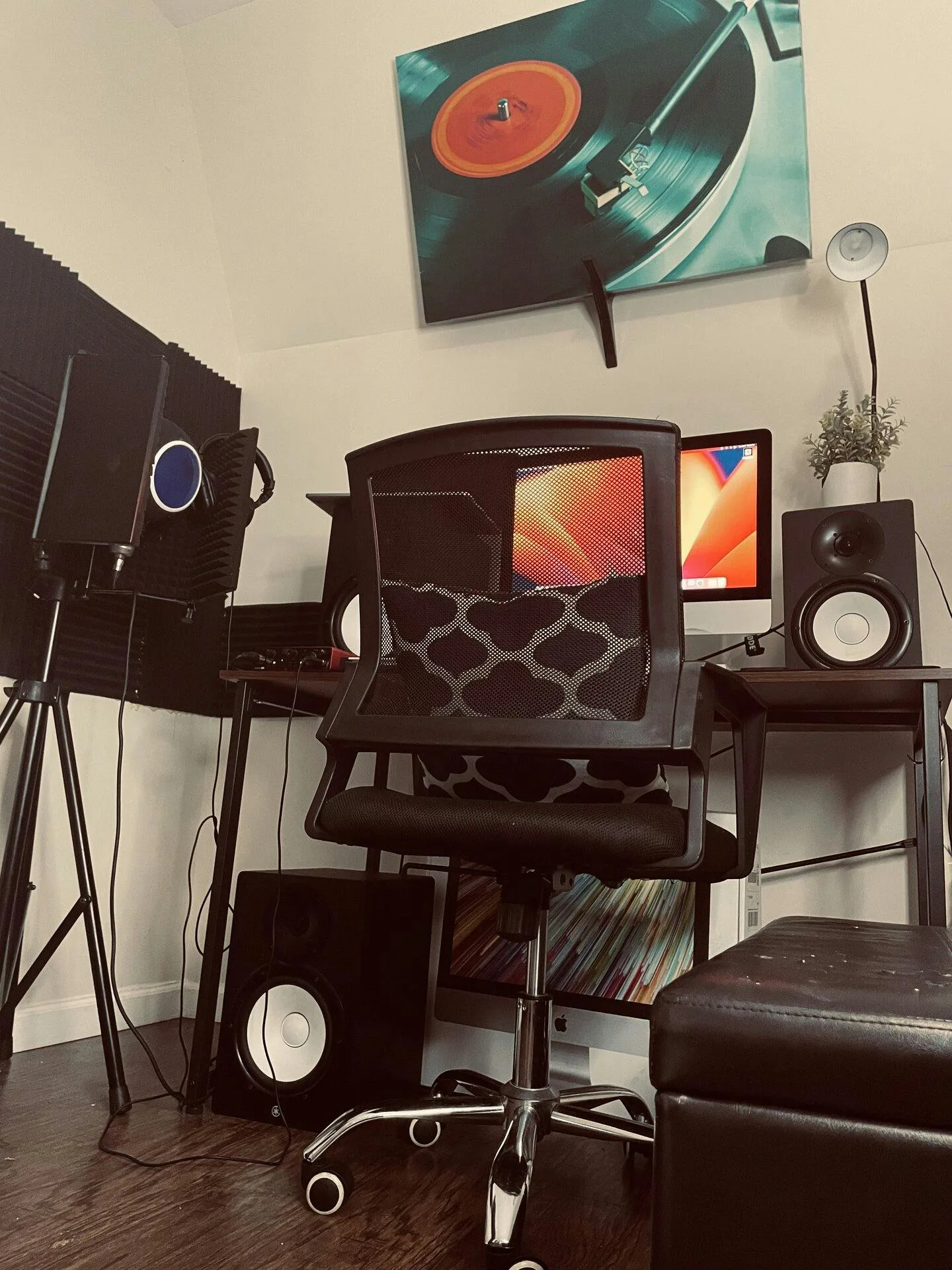 Versatile Home Studio Session Space in Irvington — 4