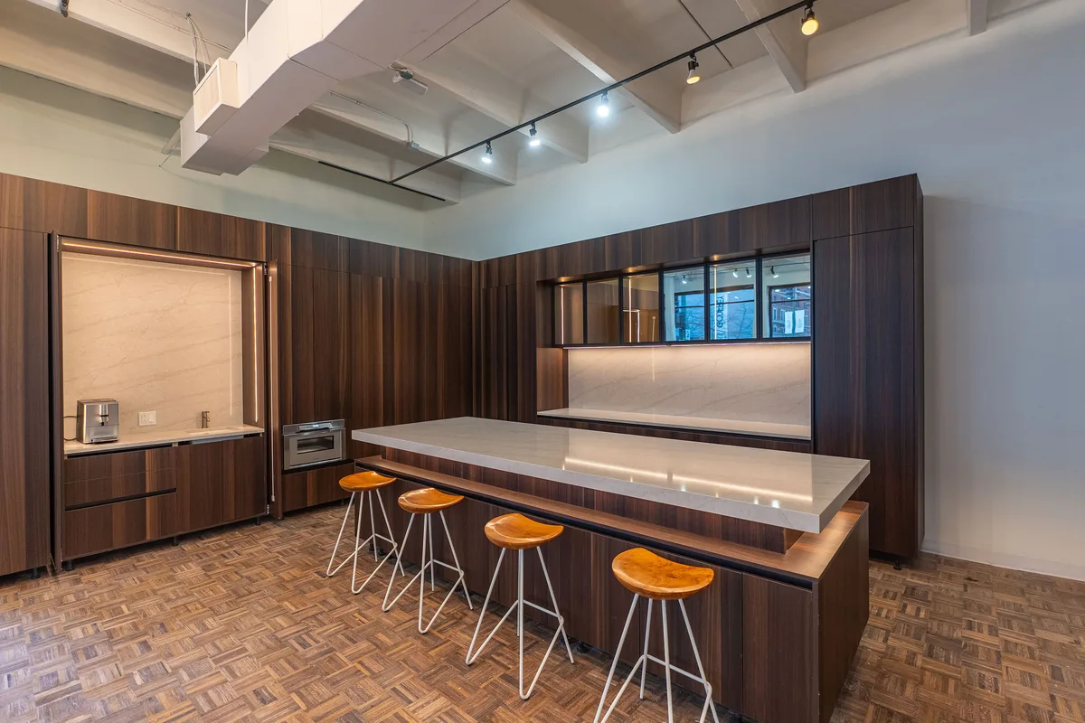 Versatile Industrial-Chic Event Space in River North, 223 sqm, product launch, pop-up rental in Chicago, additional interior…