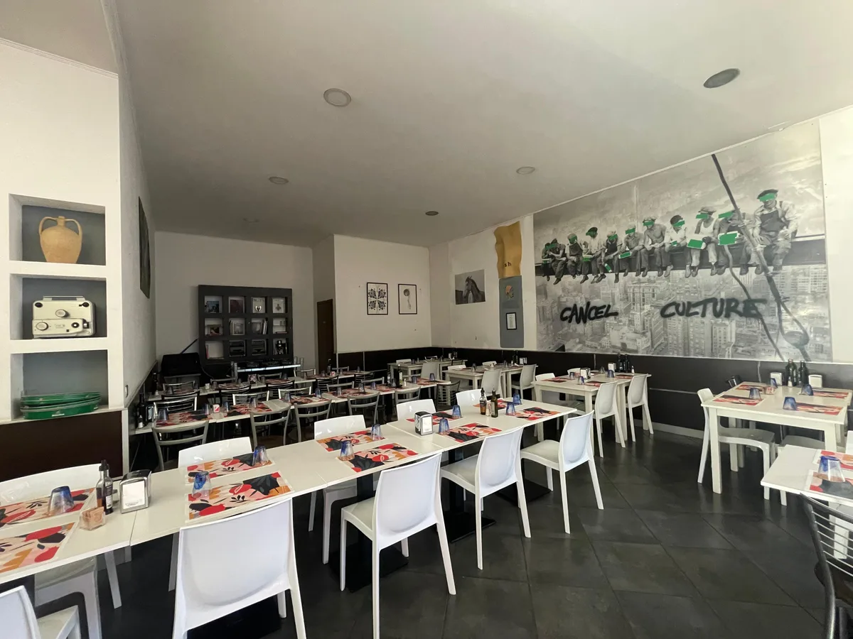 Versatile Industrial Space for Events and Exhibitions, 160 sqm, art exhibition, pop-up rental in Milano, additional interior…