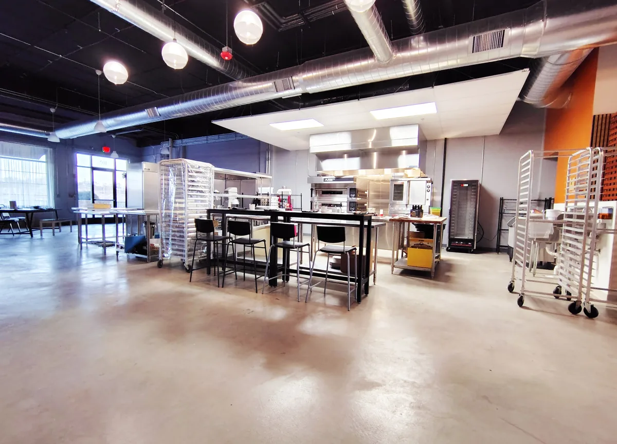 Versatile Kitchen Showroom and Food Production Space, 42 sqm, pop up store in Aurora