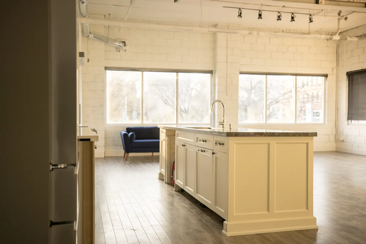 Versatile Kitchen Studio for Culinary Productions, 93 sqm, photo shoot, pop-up rental in Toronto, additional interior view