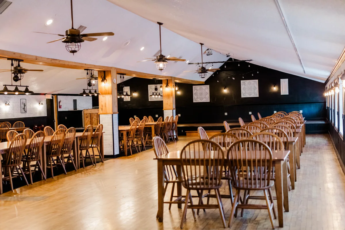 Versatile Lakeside Event Venue for Any Occasion, 279 sqm, corporate event, pop-up rental in Lake Butler
